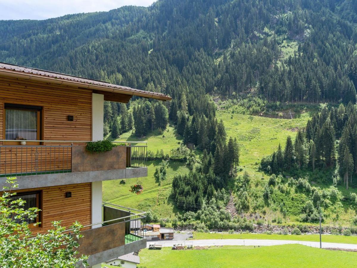 Land On The Kppl Mountain Chains Kappl  Exteriör bild