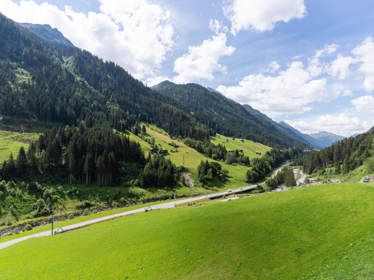 Land On The Kppl Mountain Chains Kappl  Exteriör bild